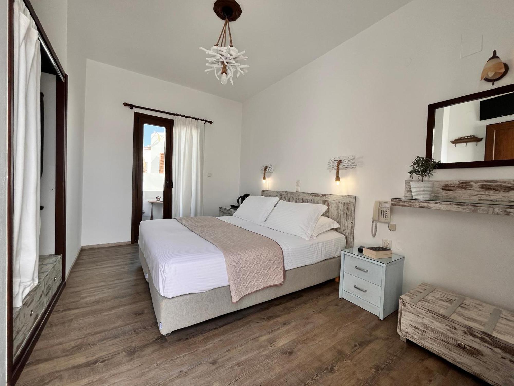 Christina Hotel Naoussa Zimmer foto