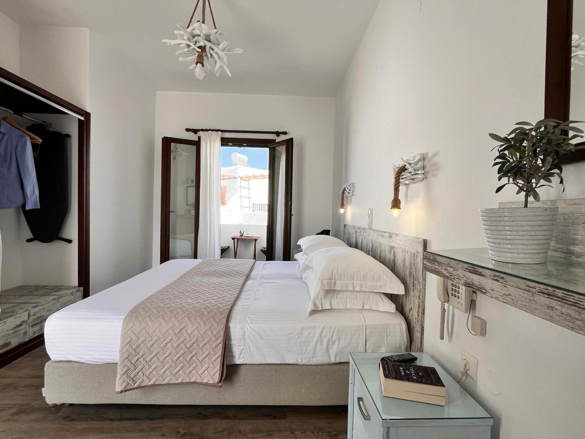 Christina Hotel Naoussa Zimmer foto