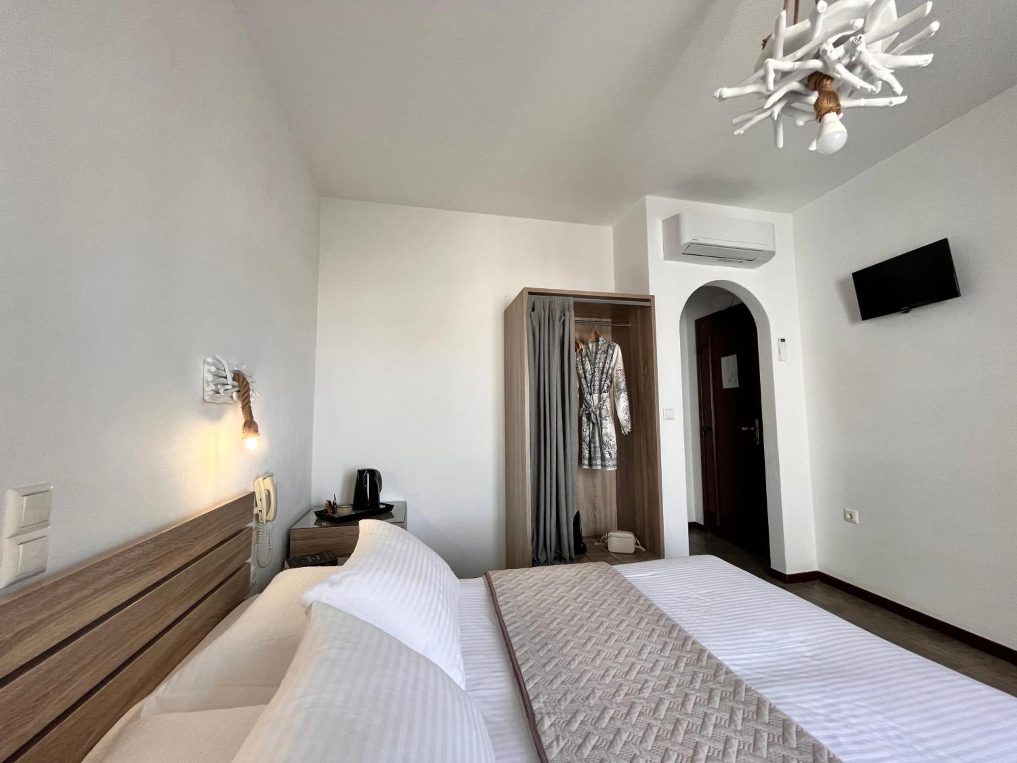 Christina Hotel Naoussa Zimmer foto