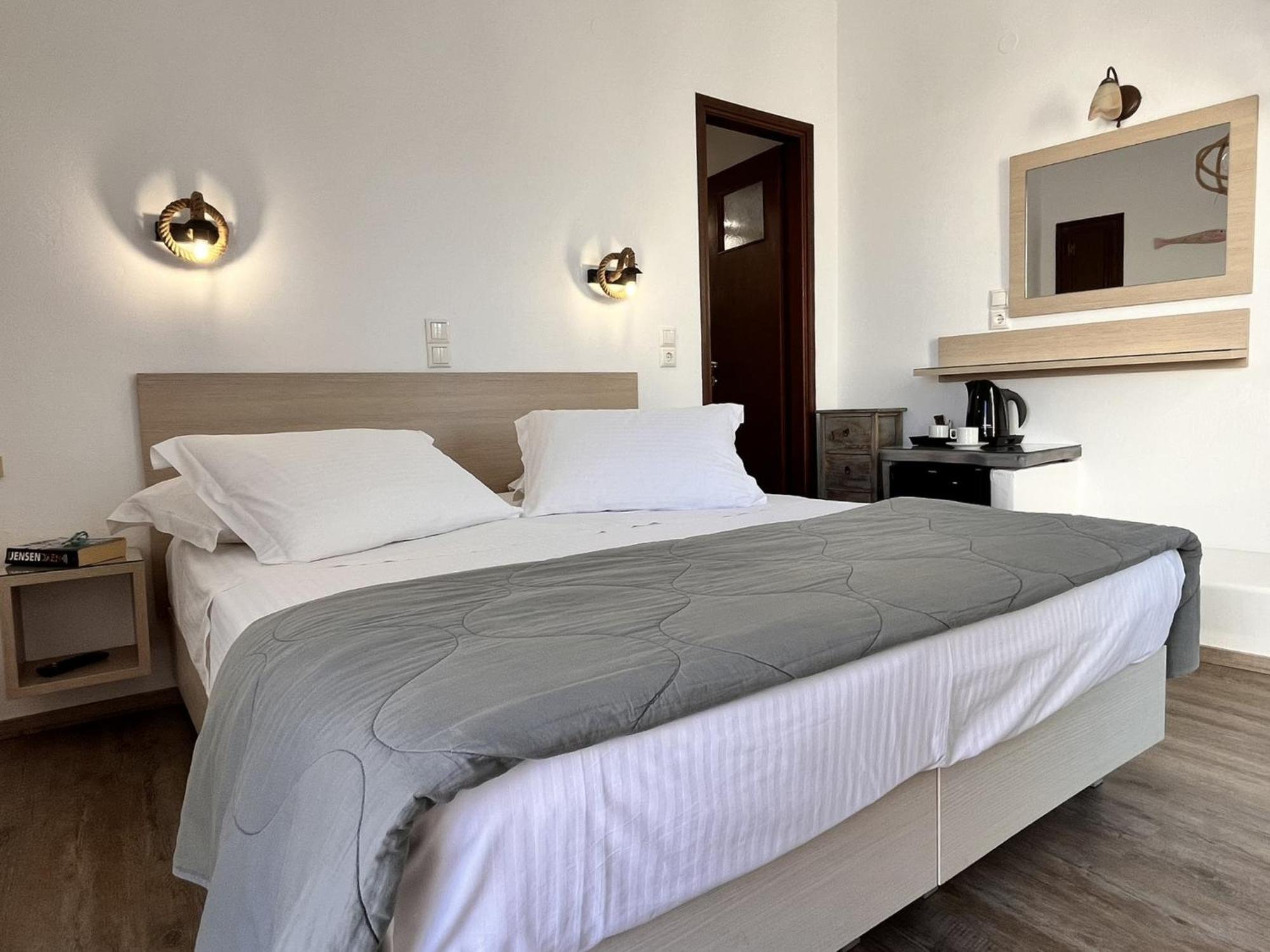 Christina Hotel Naoussa Zimmer foto