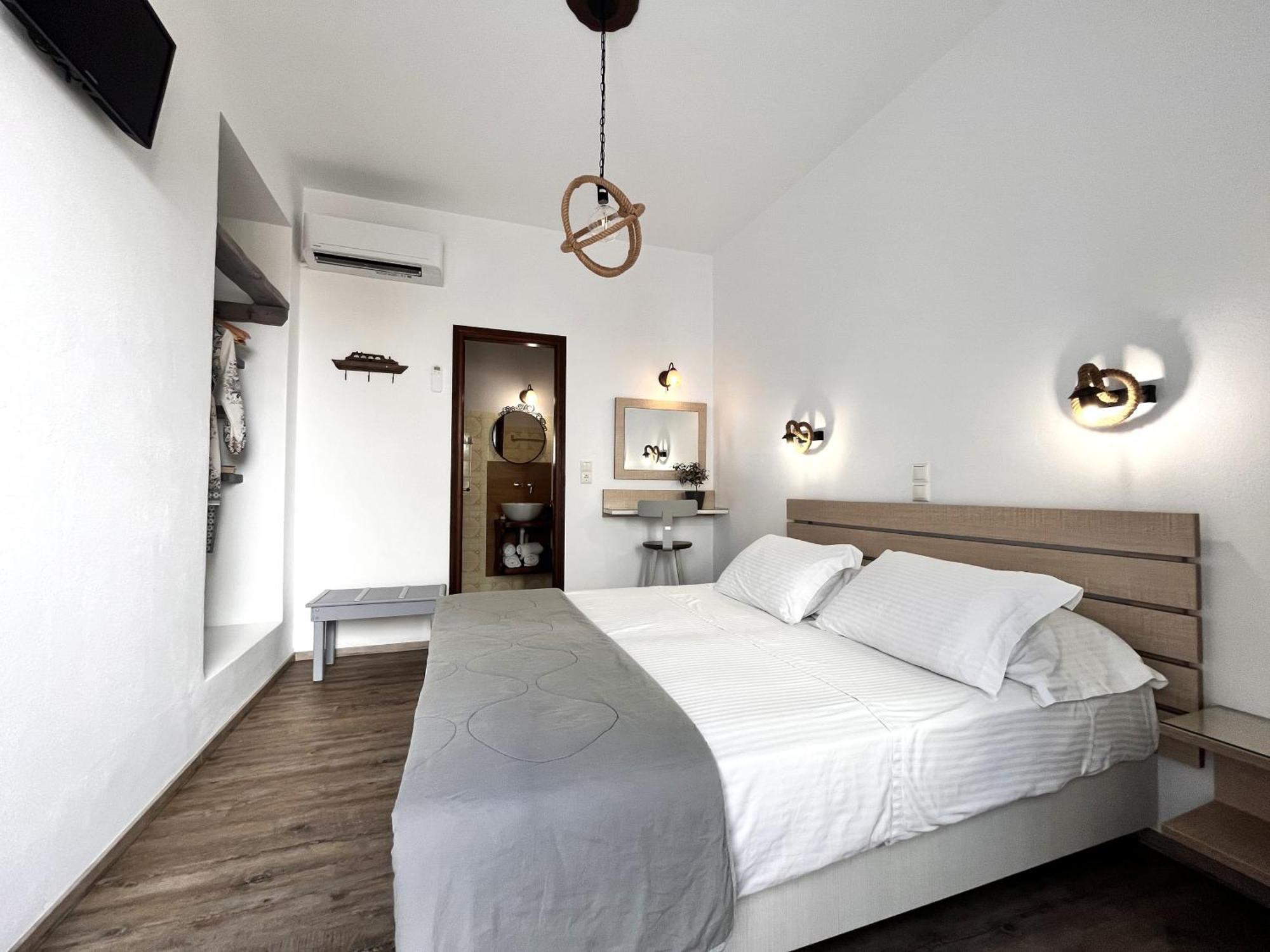 Christina Hotel Naoussa Zimmer foto